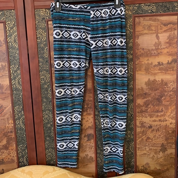 TRIBAL LEGGINGS - Picture 1 of 2